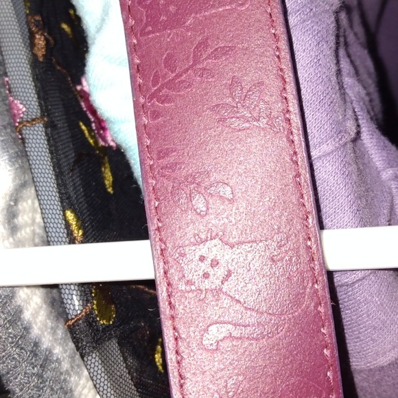 Women's burgundy cat design belt - Picture 15 of 17
